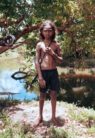 Boyca dharraka mayung ngurr gartji. Lardum ratjuk gurr (Boyca at Mayung Creek, Gartji. Hunting for barramundi)