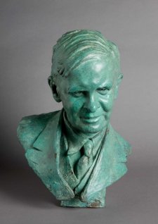 Bust of Frank McIlwraith