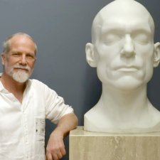 Peter Schipperheyn with bust of Peter Garrett