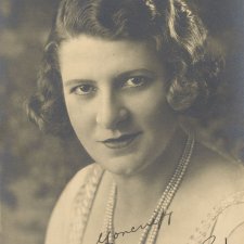 Gladys Moncrieff