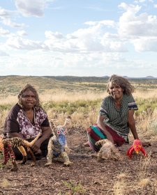 Yanyangkari Roma Butler and Yangi Yangi Fox from Irrunyju (Wingellina), Western Australia, 2017 Rhett Hammerton