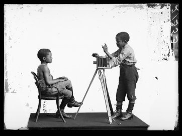 Albert Jonas and John Xiniwe of The African Choir, 1891 London Stereoscopic Co.