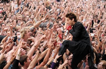 Jared Leto, 30 seconds to Mars Sydney 2011 by Martin Philbey