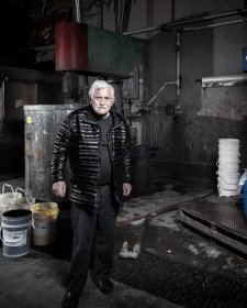 Jim Cobb at Chroma factory Mt Kuring-gai, NSW, 2017 by Mark Mohell