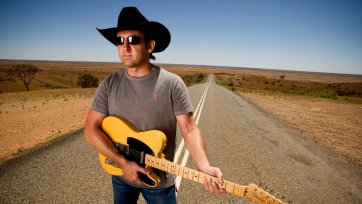 Lee Kernaghan near Broken Hill