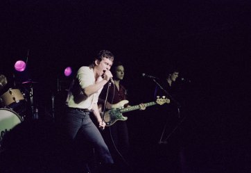 Cold Chisel, ANU Union, Canberra, 18 September 1979. Jimmy Barnes (vocals) 'pling